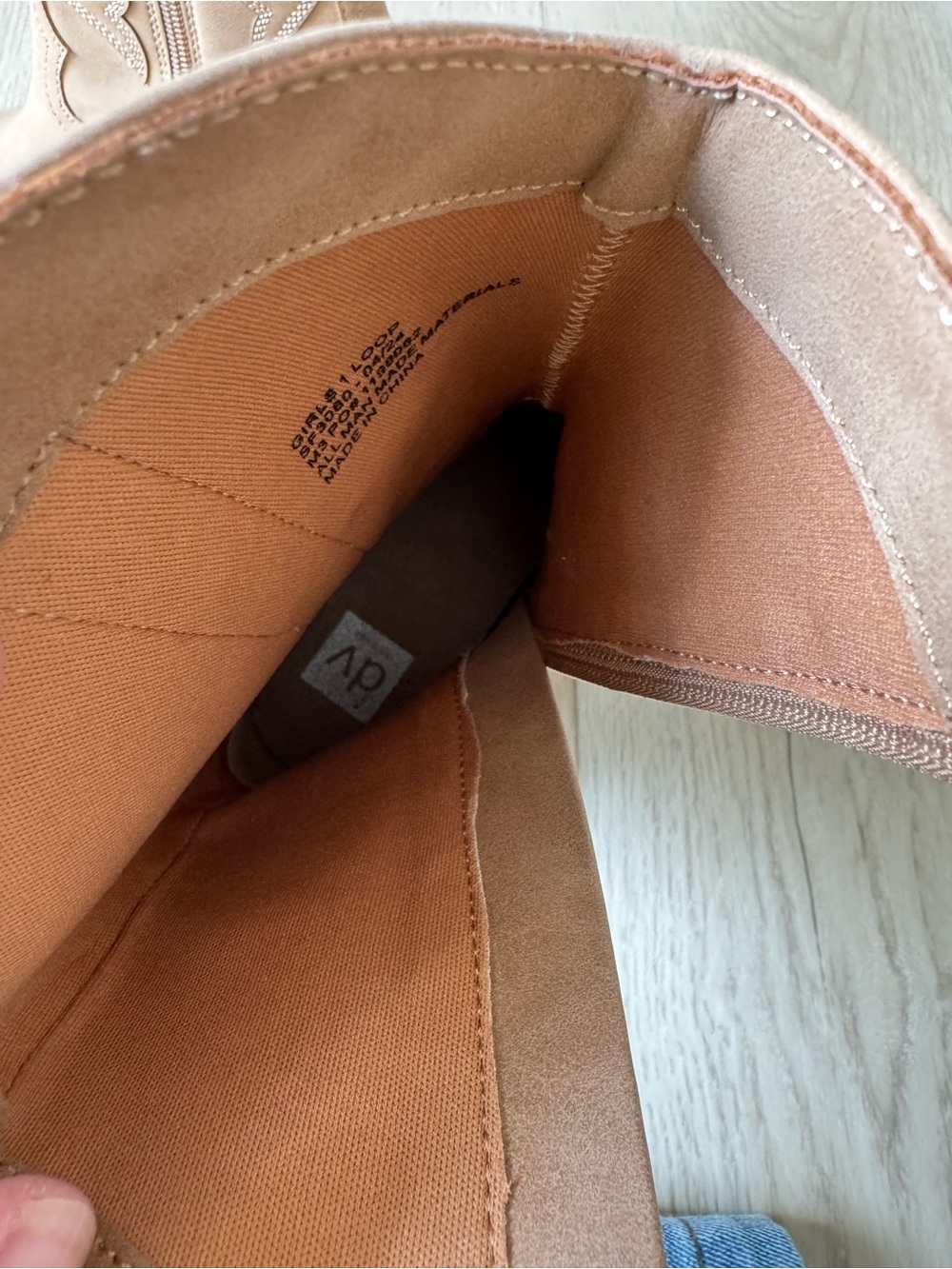 Dolce Vita Tan Western Cowboy Boots - Little Girls Size 1. Like New - Picture 7 of 7